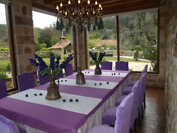 Complejo Rural El Pomar Comillas