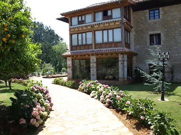 Complejo Rural El Pomar Hotel 2*